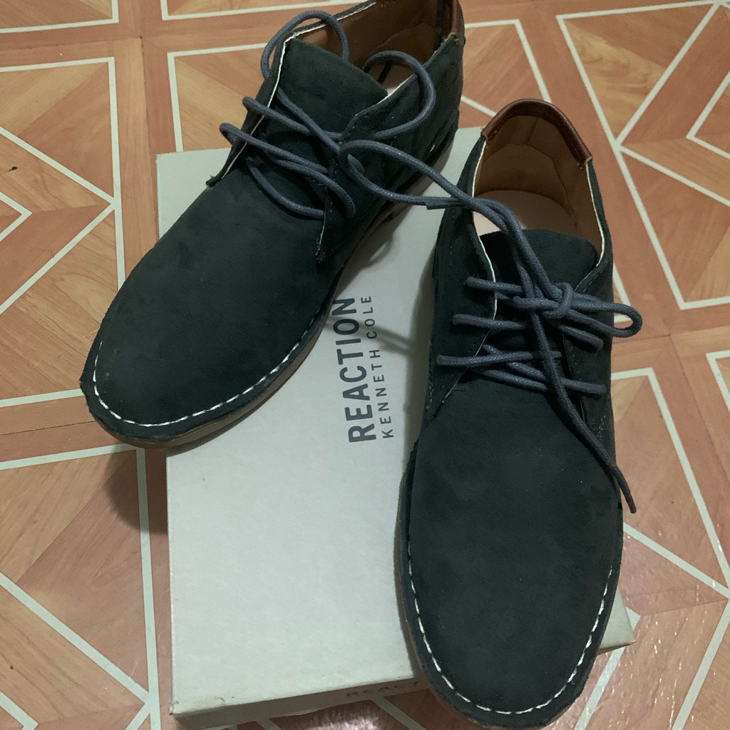 Brand New Kenneth Cole